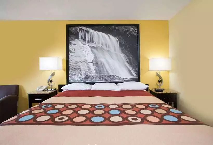 هتل Super 8 By Wyndham Garner/clayton/raleigh