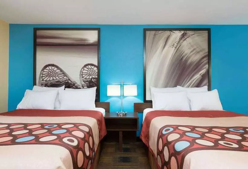 هتل Super 8 By Wyndham Rochester Mayo Clinic Area