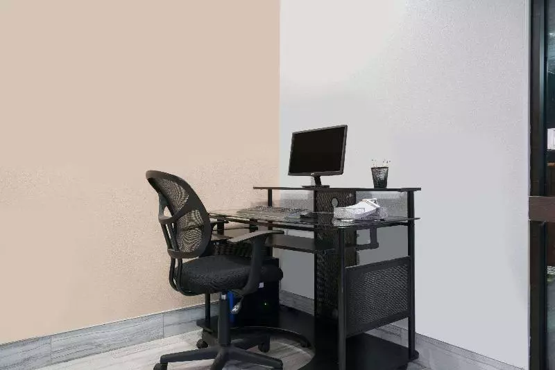 Otel Super 8 By Wyndham Rochester Mayo Clinic Area