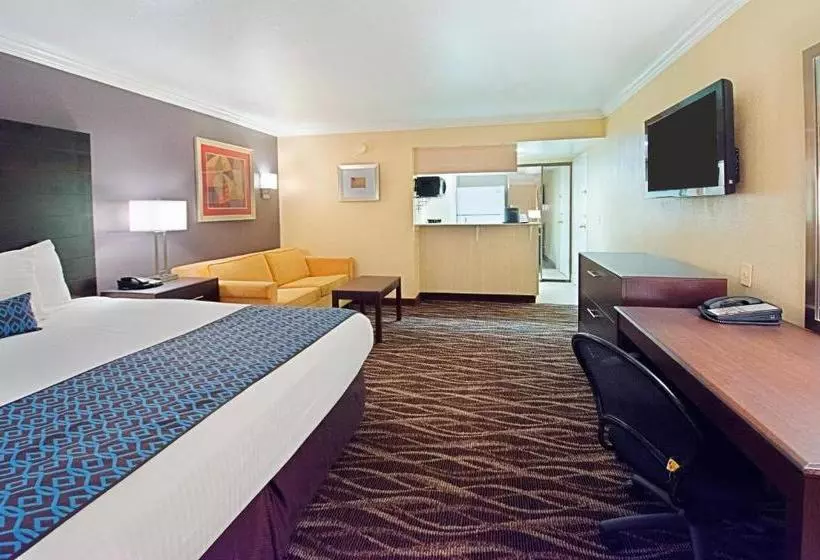 هتل Tempe/phoenix Airport Innsuites  & Suites