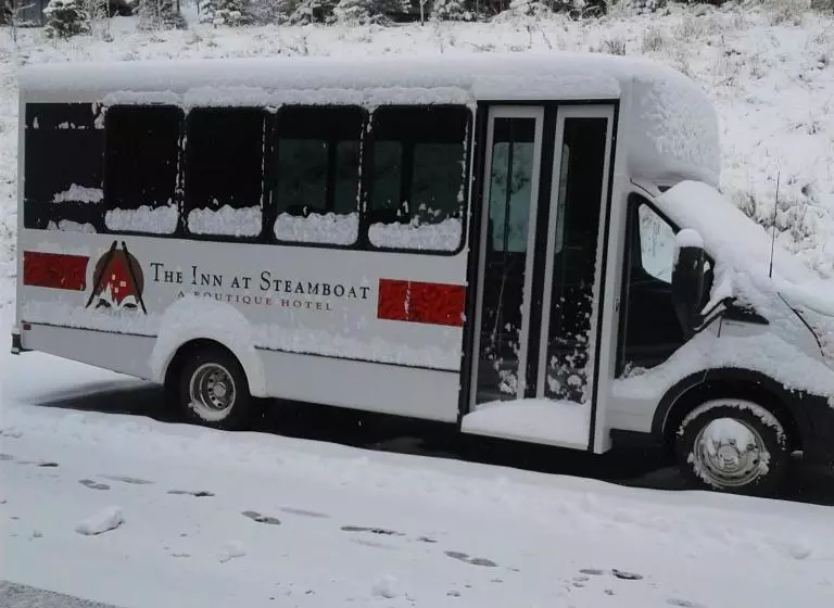 בית מלון כפרי The Inn At Steamboat