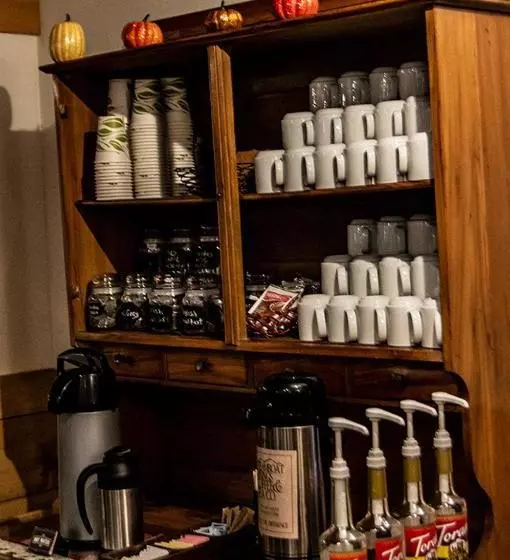 בית מלון כפרי The Inn At Steamboat