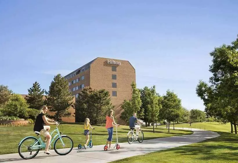 فندق The Inverness Denver, a Hilton Golf & Spa Resort