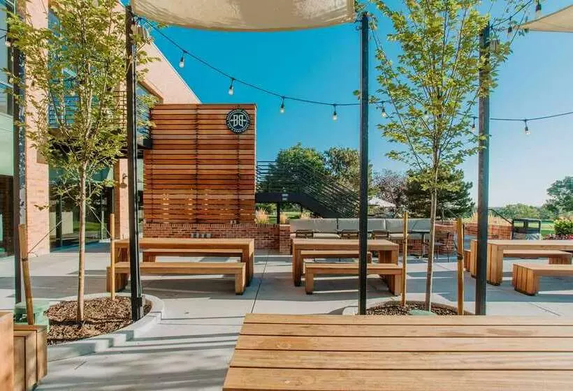فندق The Inverness Denver, a Hilton Golf & Spa Resort
