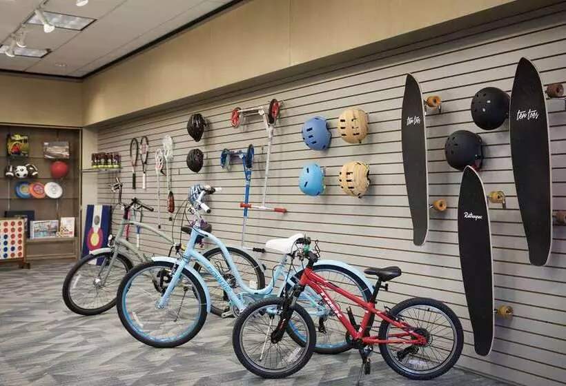 فندق The Inverness Denver, a Hilton Golf & Spa Resort