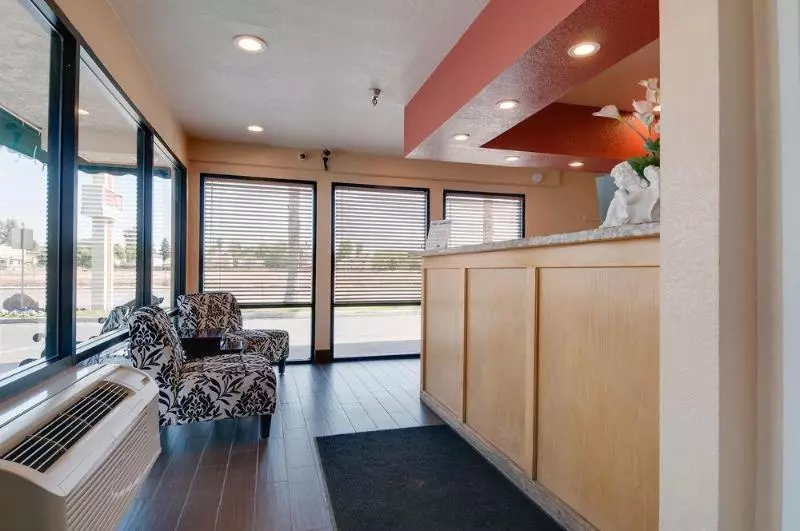 ホテル Vagabond Inn Bakersfield South