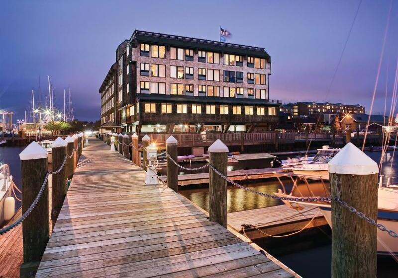 Hotelli Club Wyndham Inn On Long Wharf
