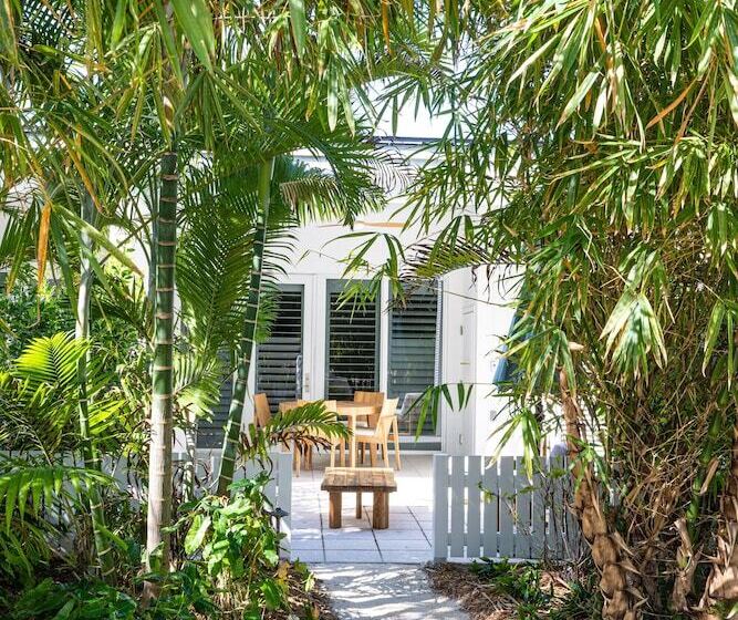 Мотель Islander Resort