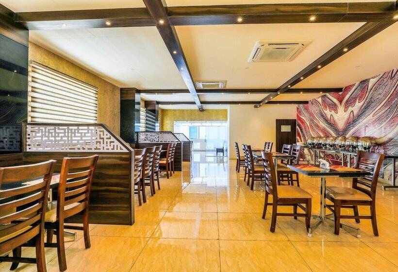 Fabhotel Capitol Suites