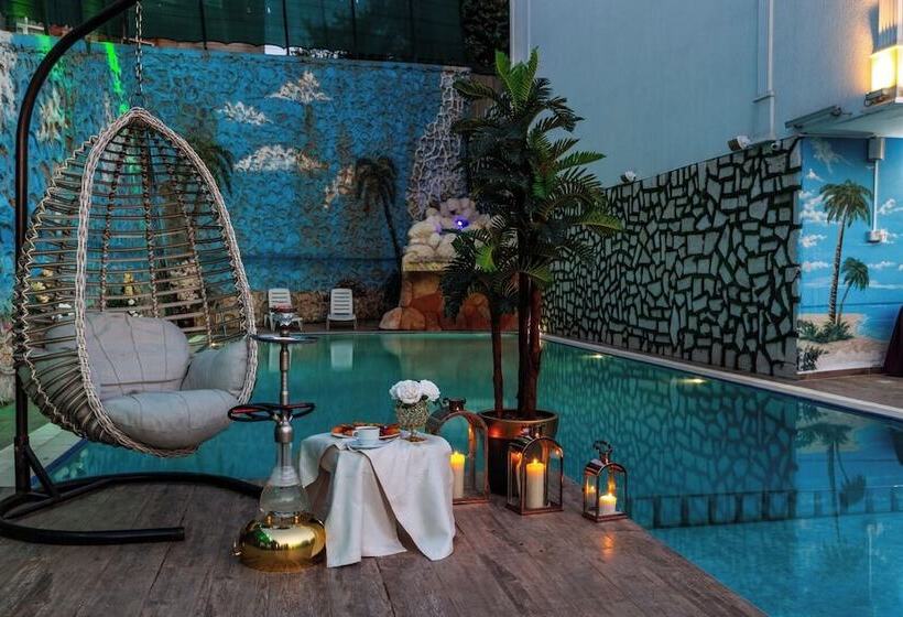 هتل Li̇fe Pool Sui̇te