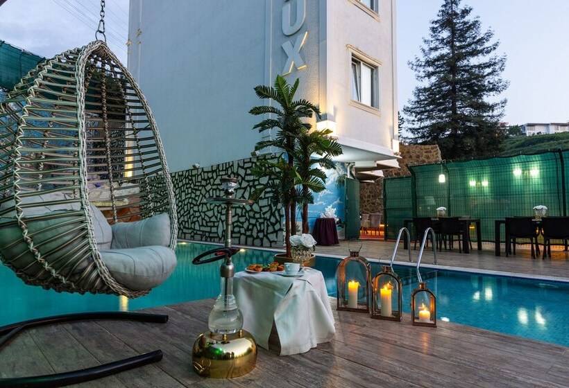 هتل Li̇fe Pool Sui̇te