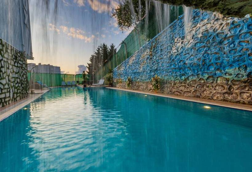 هتل Li̇fe Pool Sui̇te