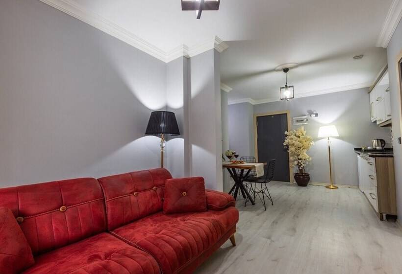 هتل Li̇fe Pool Sui̇te