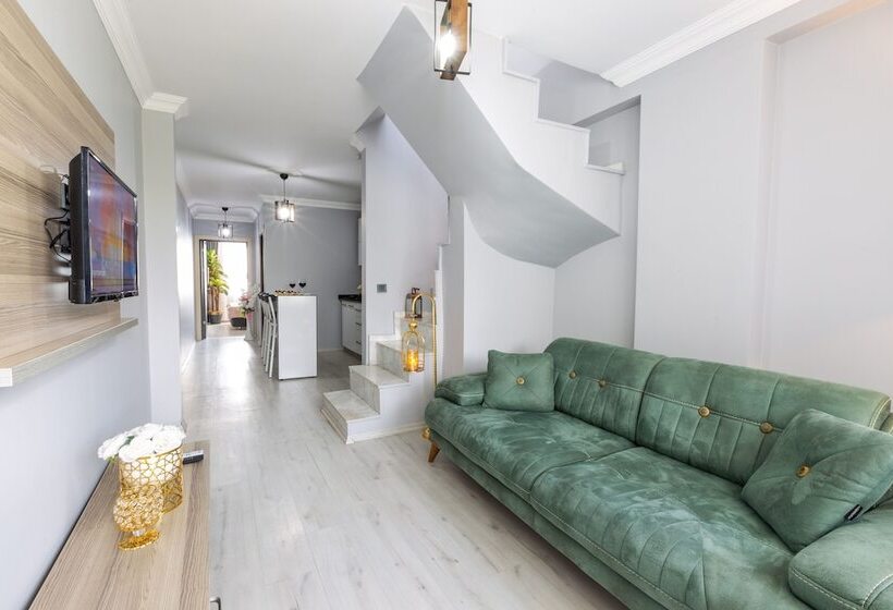 هتل Li̇fe Pool Sui̇te