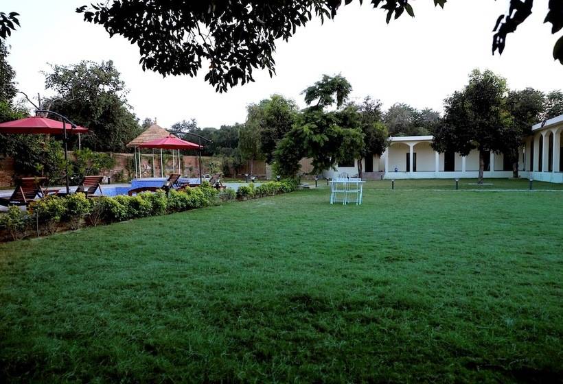 هتل Aroma Resort Pushkar