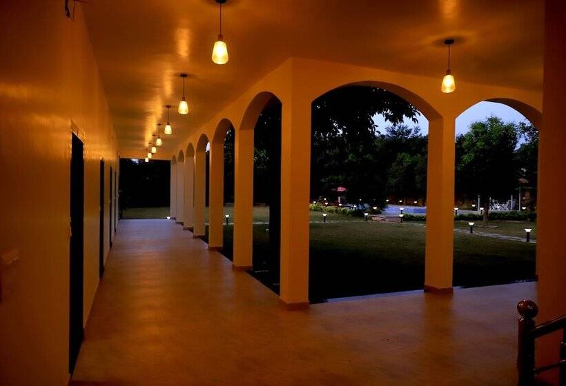 هتل Aroma Resort Pushkar