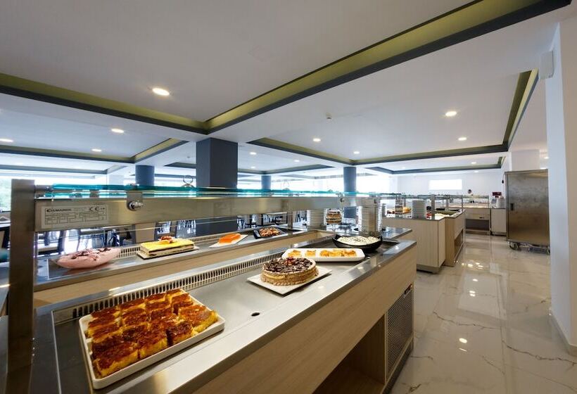 هتل Caretta Paradise Resort & Waterpark