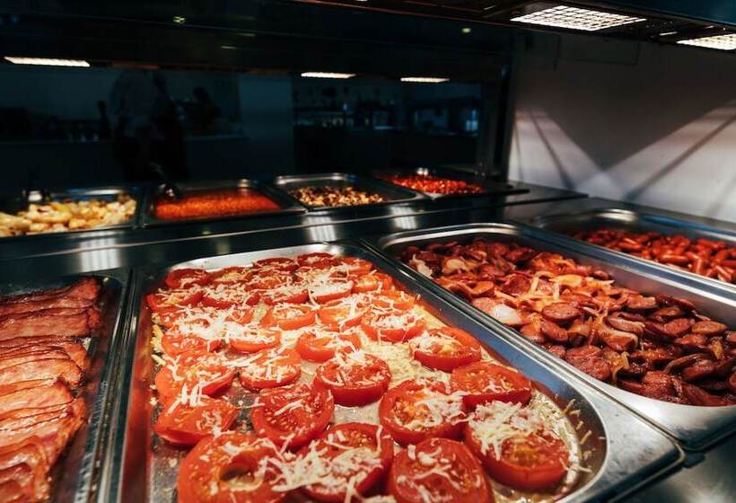 هتل Caretta Paradise Resort & Waterpark