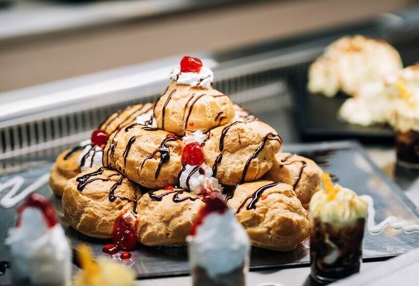 هتل Caretta Paradise Resort & Waterpark