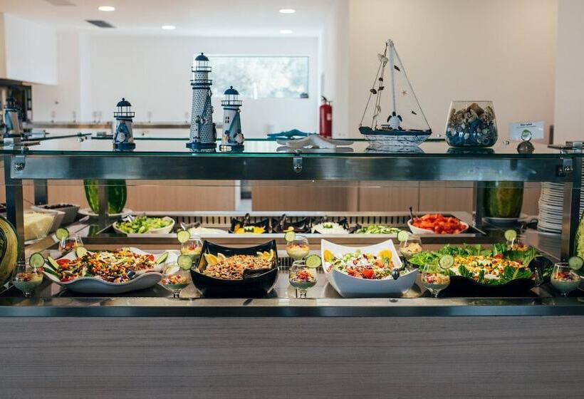 هتل Caretta Paradise Resort & Waterpark