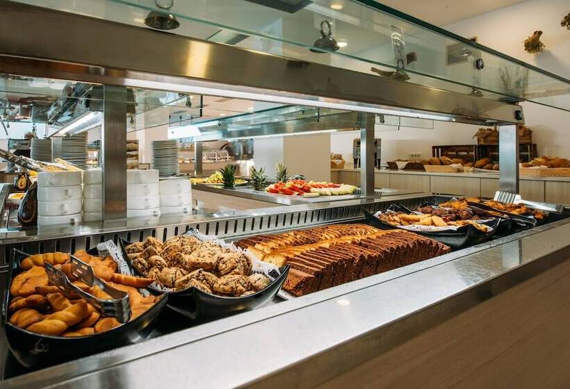 هتل Caretta Paradise Resort & Waterpark