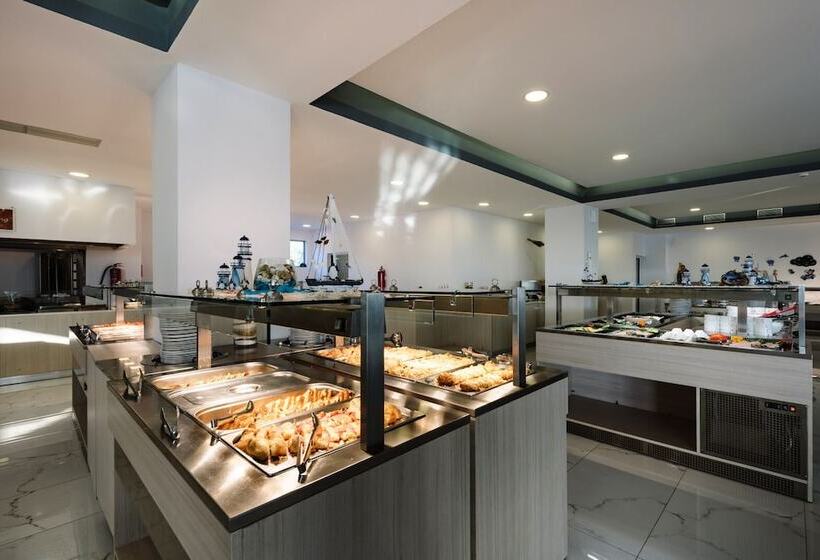 هتل Caretta Paradise Resort & Waterpark