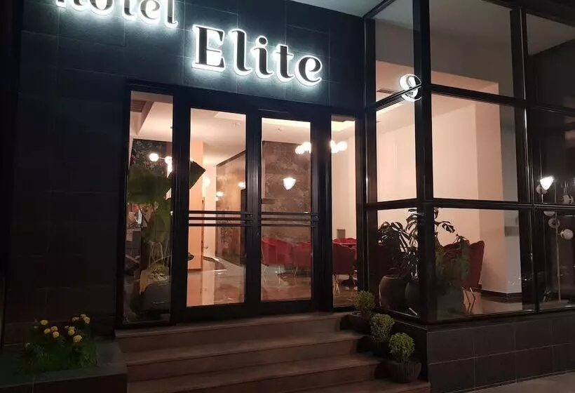 ホテル Elite