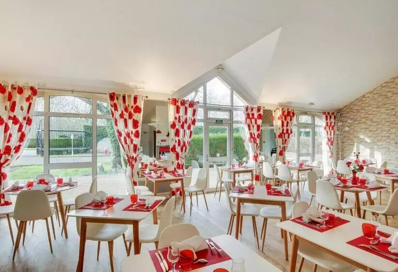 Hotelli Le Relais De Voisins