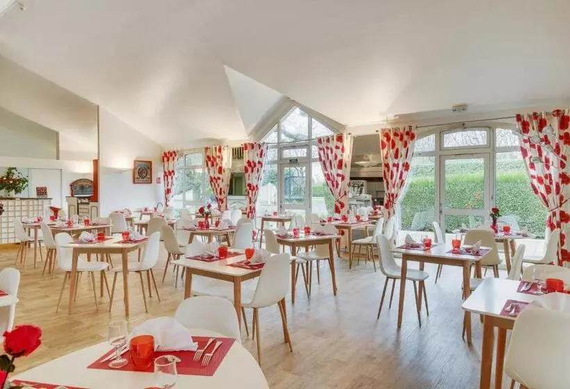 Hotelli Le Relais De Voisins