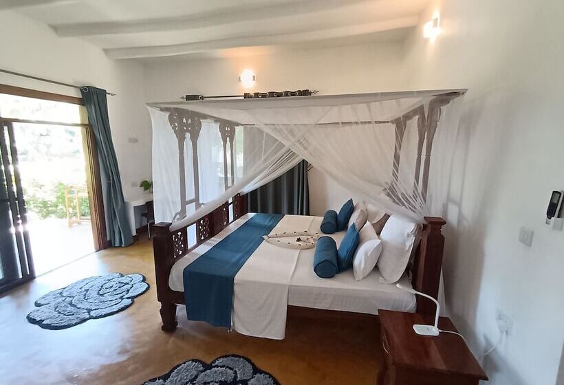 هتل Mafia Kivulini Lodge