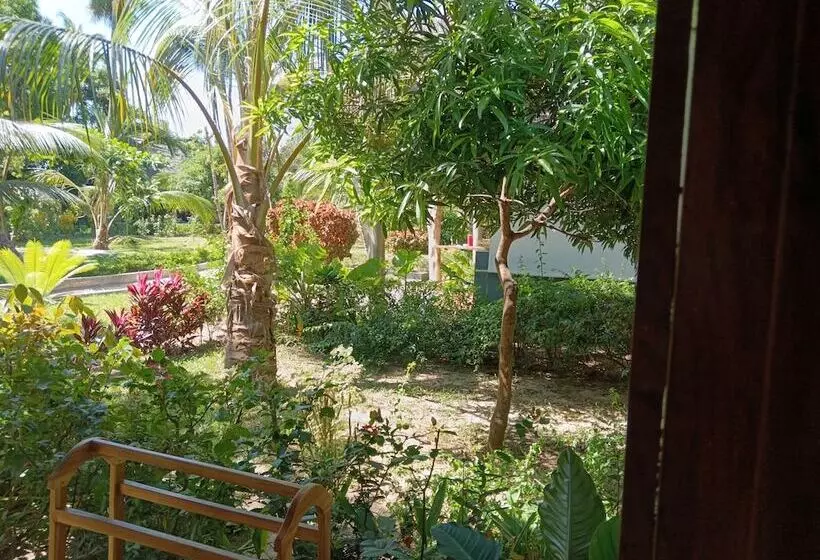 هتل Mafia Kivulini Lodge