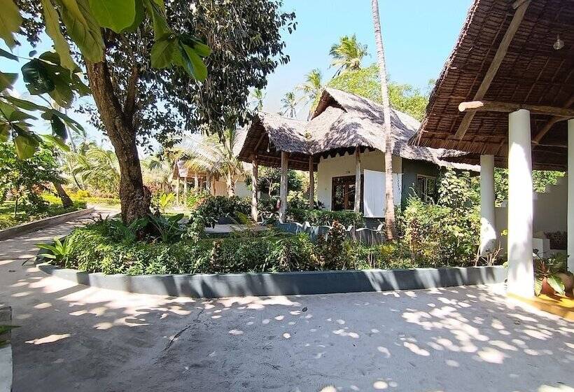 هتل Mafia Kivulini Lodge