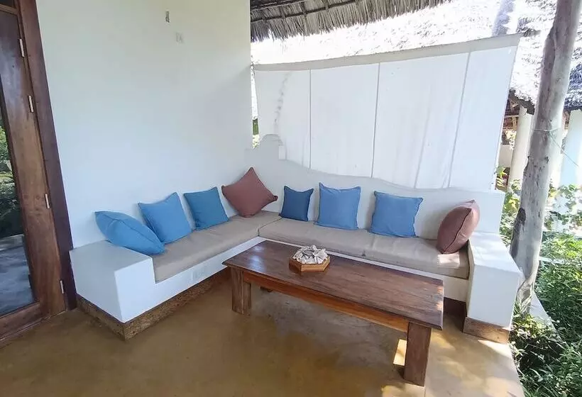 هتل Mafia Kivulini Lodge