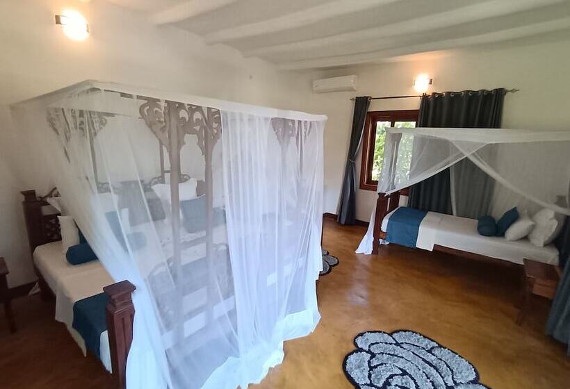 هتل Mafia Kivulini Lodge