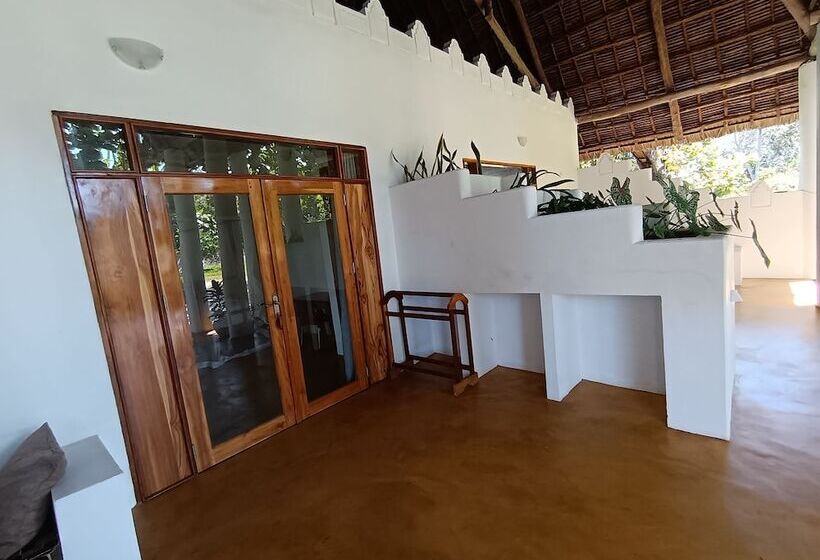 هتل Mafia Kivulini Lodge