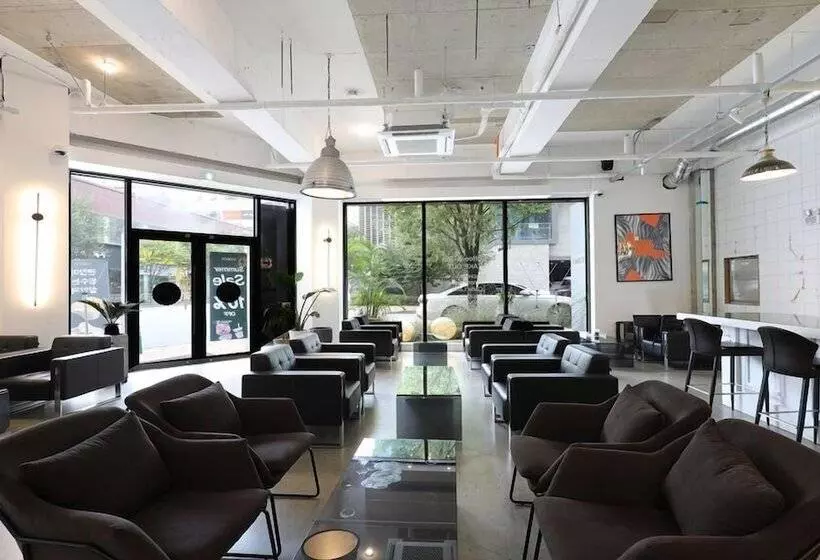 Hotelli Cheongju The Mark