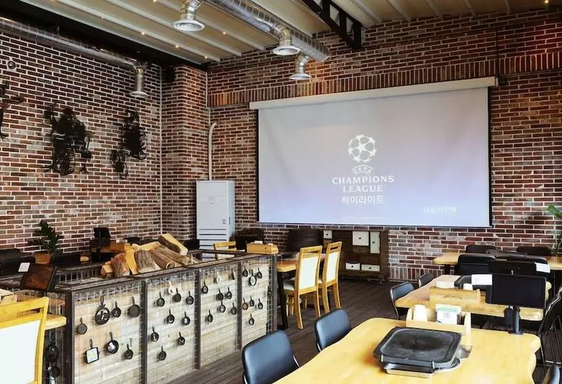 Hotelli Cheongju The Mark