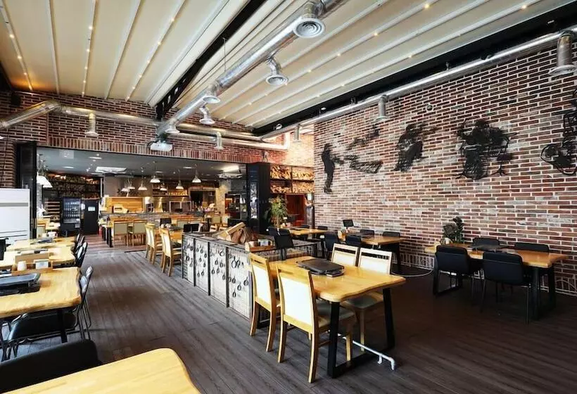 Hotelli Cheongju The Mark