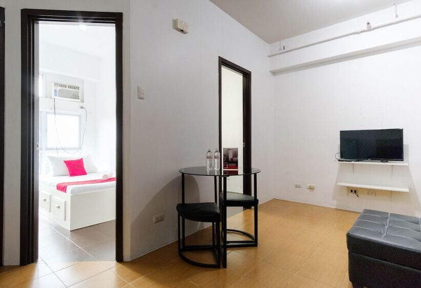 פנסיון Reddoorz Plus @ Pioneer Woodlands Mandaluyong