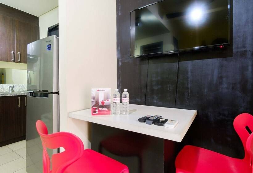 פנסיון Reddoorz Plus @ Pioneer Woodlands Mandaluyong