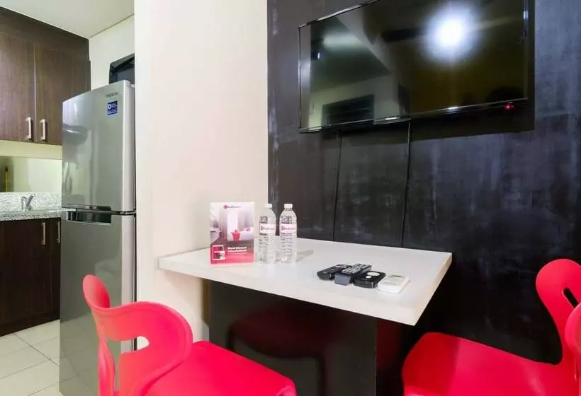 Majatalo Reddoorz Plus @ Pioneer Woodlands Mandaluyong