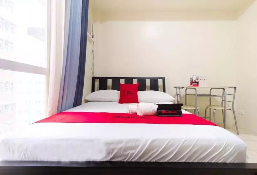 Majatalo Reddoorz Plus @ Pioneer Woodlands Mandaluyong