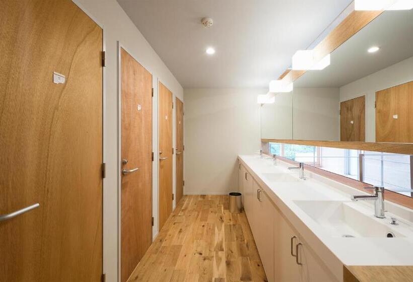 Alberg Mt.takao Base Camp