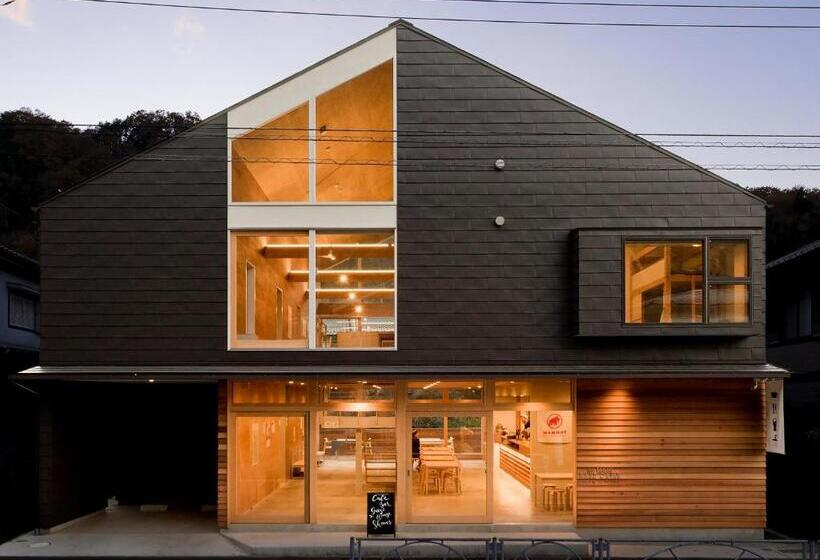 Alberg Mt.takao Base Camp