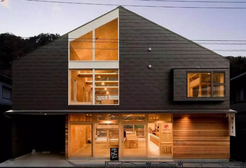 Retkeilymaja Mt.takao Base Camp