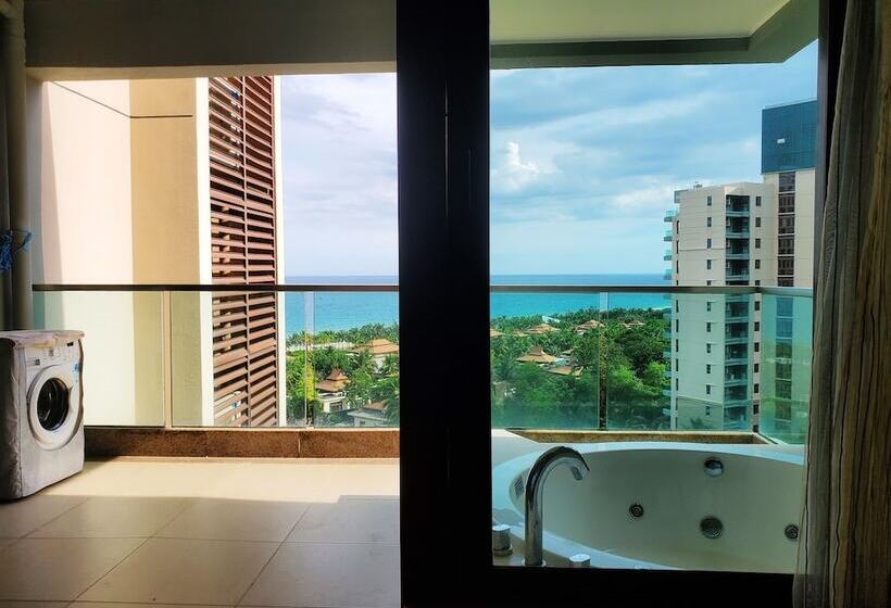 Amanda Seaview Resort Apartment