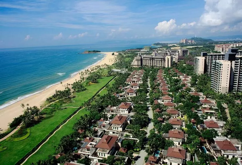 Amanda Seaview Resort Apartment