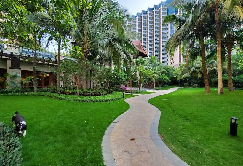 Amanda Seaview Resort Apartment