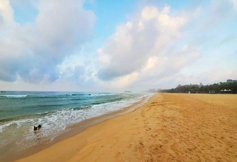 Amanda Seaview Resort Apartment