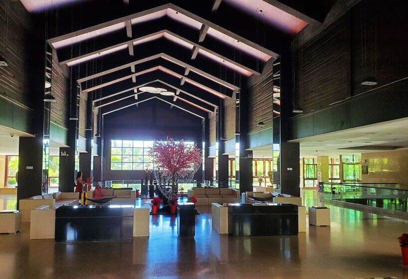 Amanda Seaview Resort Apartment